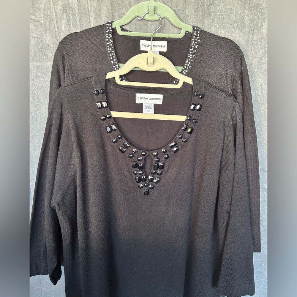 Cathy Daniels blouses. XL